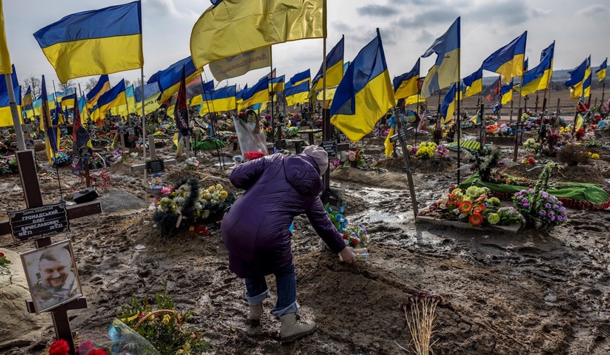 Ukrainians Paying up to $10,000 to Escape Draft in the Suicidal War vs Russia. Media Reports