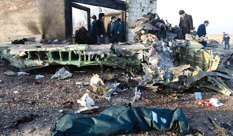 Strage Boeing 737 in Iran: colpito per sbaglio dai missili di Teheran