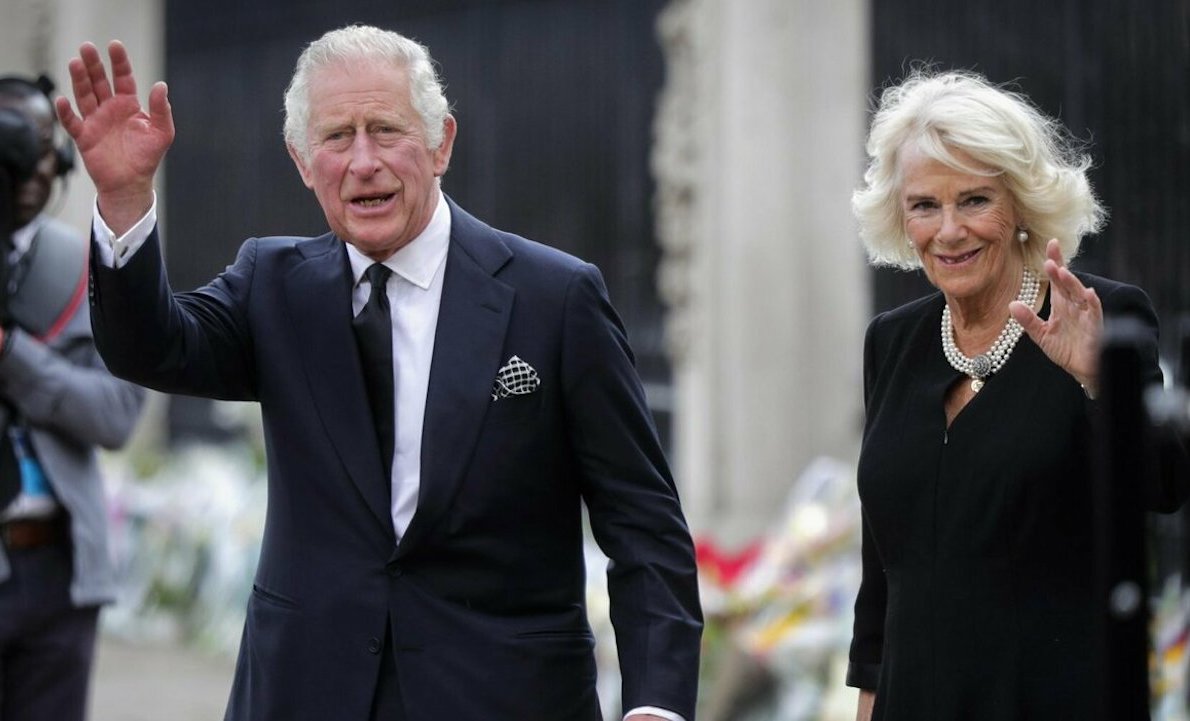 One Hundred Employees of the Royal House to Be Fired. First Action of King Charles III smelling of Great Reset