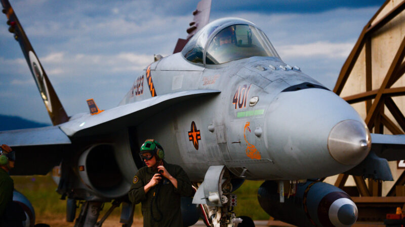 200 US Marines deployed to “Nuclear” Aviano Air Base in Italy for Integrate Training with the F/A-18 Hornets alongside the F-16 Fighting Falcons