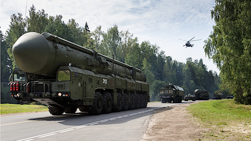 Russian New SECRET Mobile Nuclear Missile vs NATO-Poland Nuke Scenario. US ATACMS Missiles could Spark WWIII