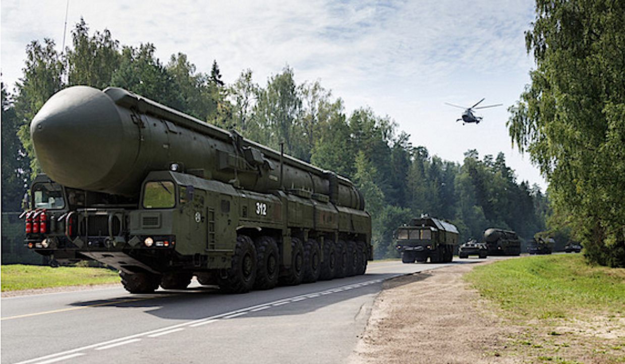 Russian New SECRET Mobile Nuclear Missile vs NATO-Poland Nuke Scenario. US ATACMS Missiles could Spark WWIII