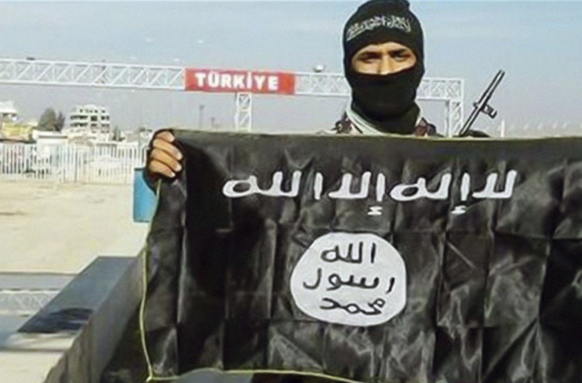 ARRESTATO TERRORISTA ISIS IN CAMPANIA, MA MIGLIAIA RESTANO LIBERI… Protetti da Turchia, NATO e USA in Siria, Libia e… Italia