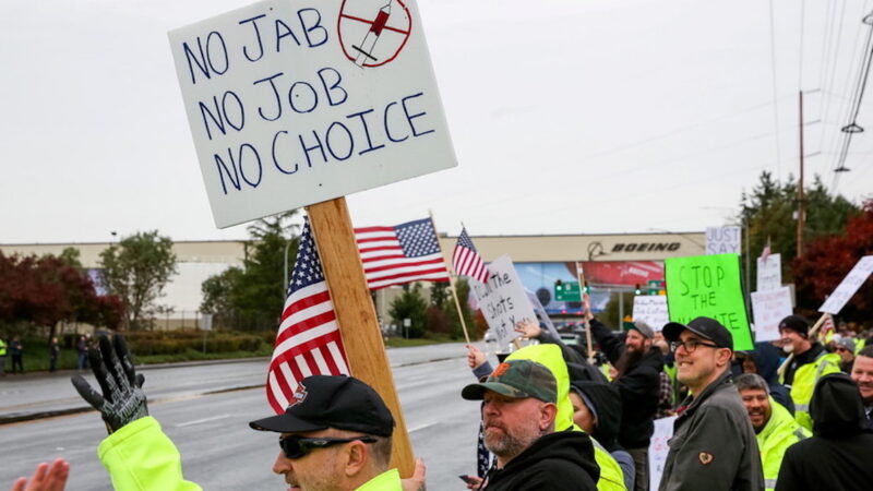 “STOP ALL’OBBLIGO DI VACCINI COVID PER LAVORARE”. Corte Federale USA Blocca Biden. “Interesse Pubblico Rispettare Libertà Personali”