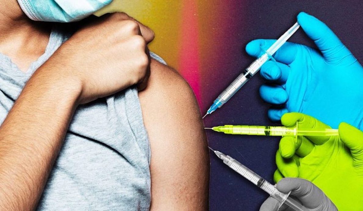 “SERVE GREEN PASS ANCHE AI VACCINATI”. Per Tracciare davvero i Contagi Covid-19. Scatta invece la Terza Dose a 5 Mesi