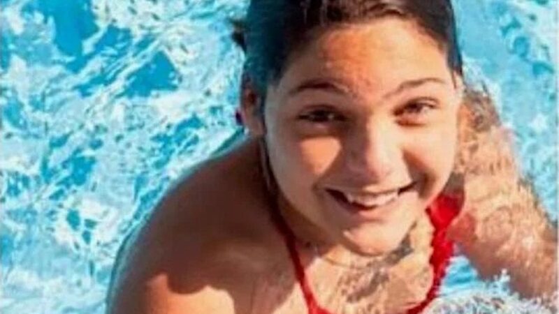 MARTINA: MALORE LETALE A 13 ANNI. Follia Media Mainstream: Occultano Ipotesi Vaccino e Incolpano un Panino!!!