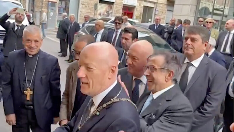 VESCOVO PLAUDE ALLA MASSONERIA: SEBBENE SCOMUNICATA PERCHE’ “SATANICA”. All’Inaugurazione della Loggia di Terni (VIDEO)