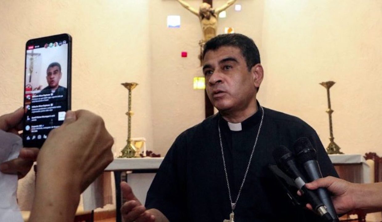 CRISTIANI PERSEGUITATI – In Nicaragua Condannato a 26 anni di Carcere il vescovo Álvarez