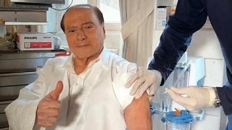 BERLUSCONI IN RIANIMAZIONE PER PATOLOGIE TIPICHE DEI DANNI DA VACCINI COVID. Sospette Correlazioni per Leucemia e Grave Infezione Polmonare