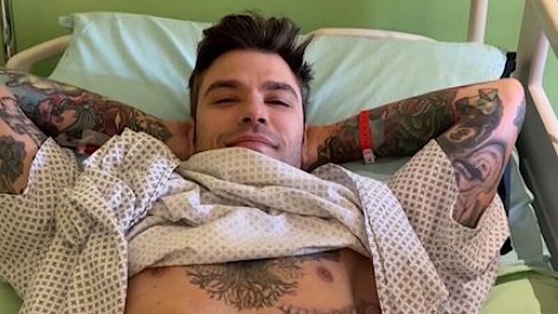 FEDEZ DI NUOVO IN OSPEDALE. Dopo Cancro ed Herpes: due Patologie tipiche di Reazioni Avverse ai Vaccini mRNA Covid