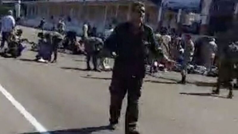 DOPPIA STRAGE IN SIRIA. Attacco Droni sulla Cerimonia dei Cadetti Militari: almeno 80 morti. Bombe sui Curdi