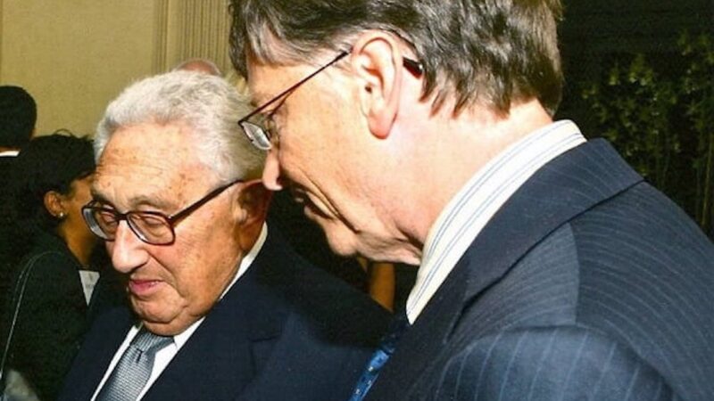 KISSINGER. UNO DEI PIU’ GRANDI CRIMINALI DELL’ULTIMO SECOLO. Leader del Nuovo Ordine Mondiale, Terrorista Atomico e Adoratore del Congresso di Vienna