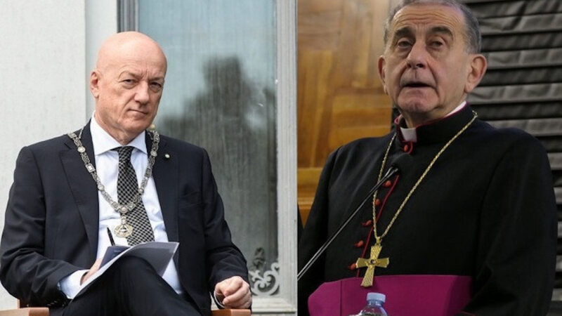 MASSONERIA & VATICANO – 4. Cardinali e Vescovi in Ginocchio da Satana al Summit degli Incappucciati. L’Accademica Pontificia Cavilla, il Papa Tace…