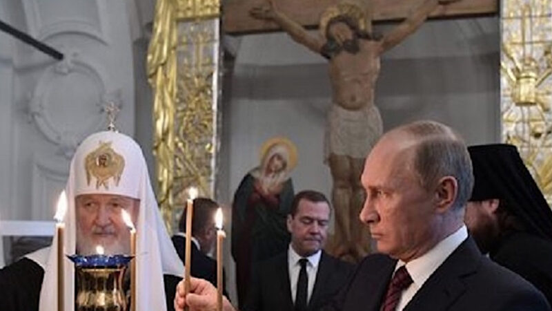 PUTIN: CRISTIANO POTENTE E VINCENTE. Il Presidente Russo “Statista 7.0” di fronte al Circo di Clown Diabolici NWO-NATO